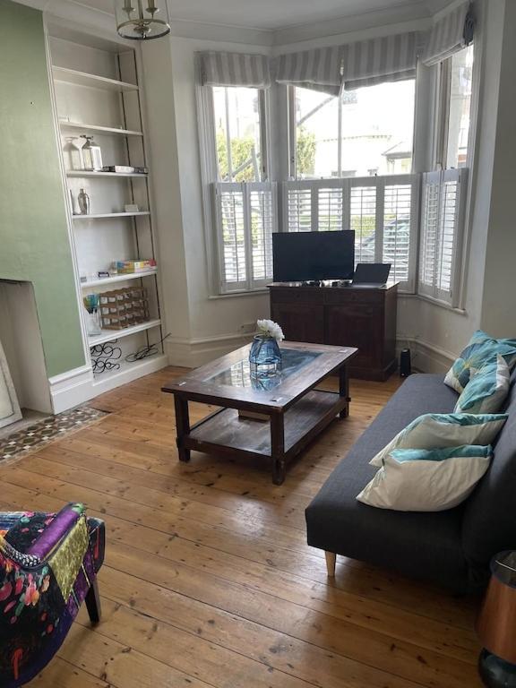 Beautiful Ground Floor Garden Flat Londres Exterior foto